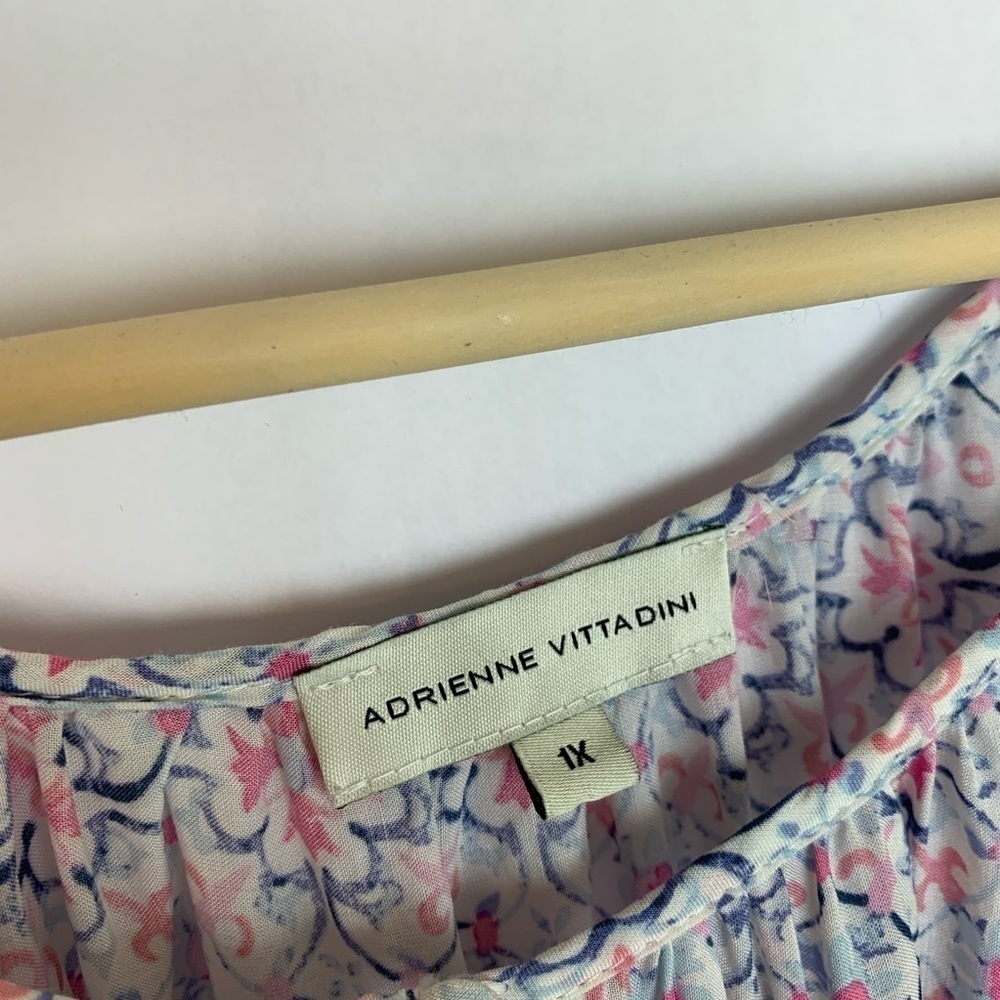 Adrienne Vittadini Floral Blouse Size 1X - Picture 2 of 7